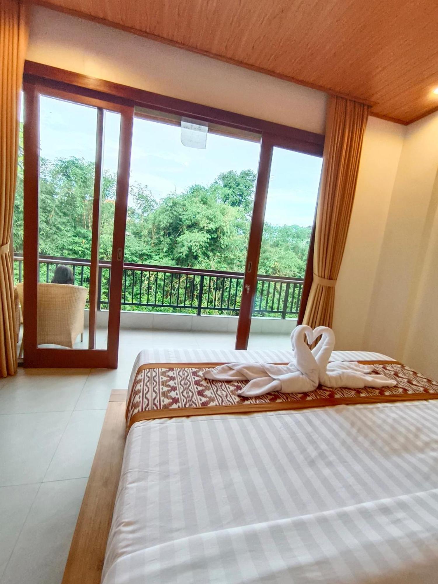 D'jero Homestay *